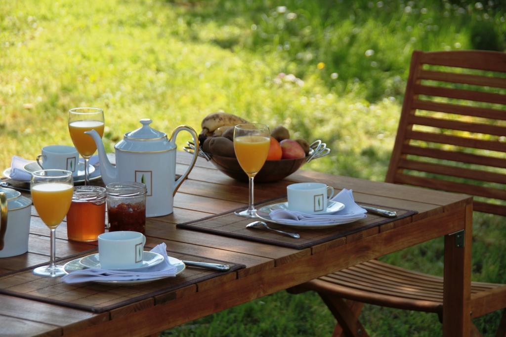 Domaine De Lamassas Bed & Breakfast Hautefage-la-Tour Eksteriør bilde