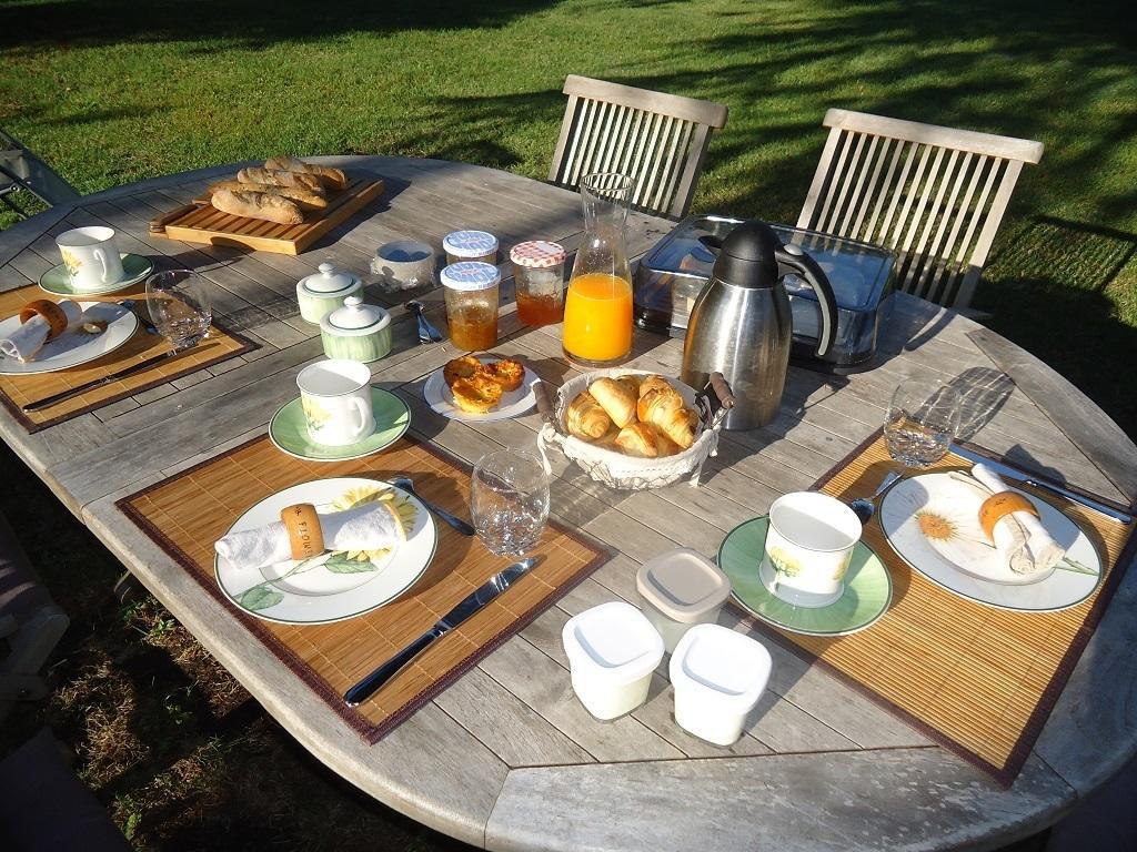 Domaine De Lamassas Bed & Breakfast Hautefage-la-Tour Eksteriør bilde