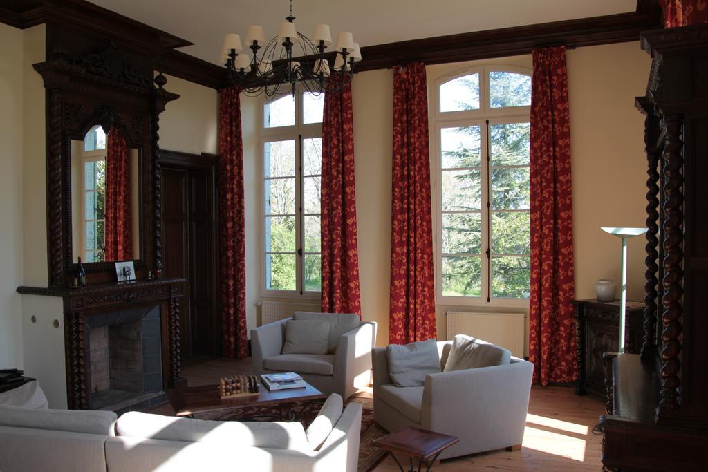 Domaine De Lamassas Bed & Breakfast Hautefage-la-Tour Eksteriør bilde