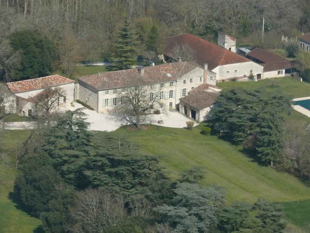 Domaine De Lamassas Bed & Breakfast Hautefage-la-Tour Eksteriør bilde